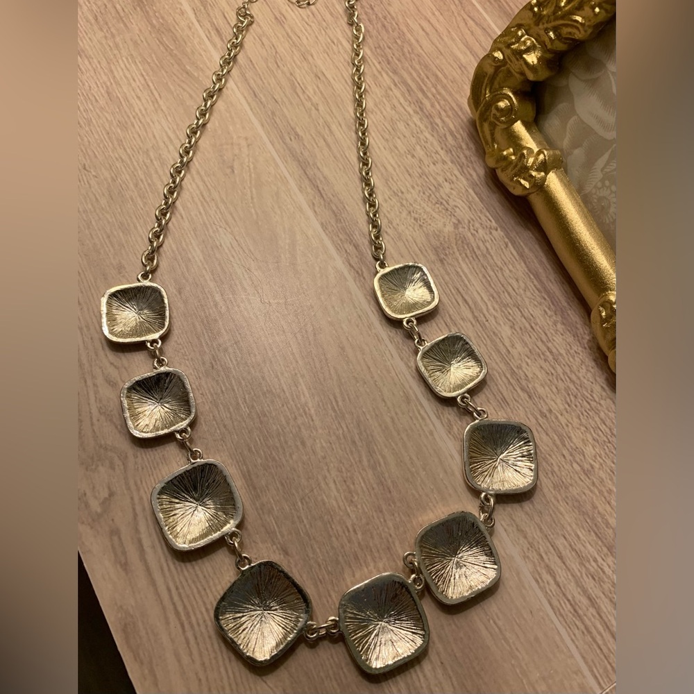 Necklace with Yellow Stones - Picture 6 of 9